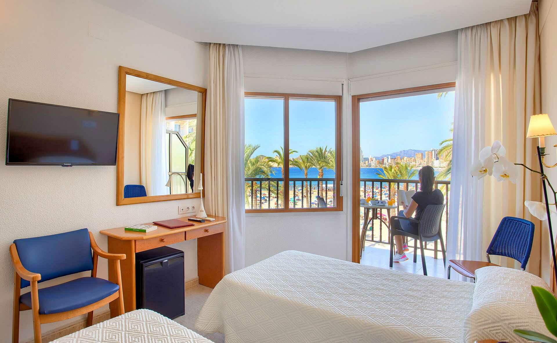 Charming hotel by the sea